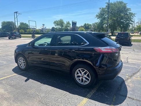 Used 2024 Ford Edge SEL w/ Convenience Package AWD/4WD image 3