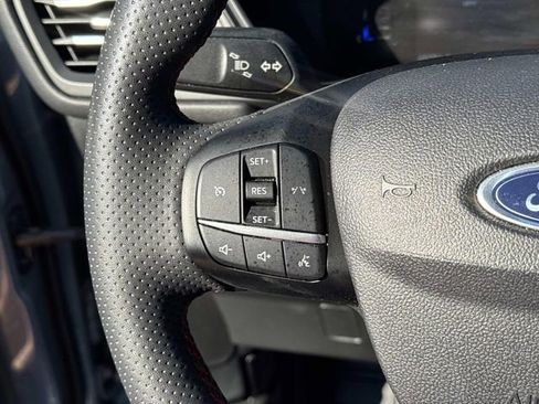 Used 2023 Ford Escape ST-Line image 17