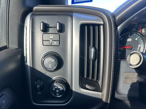 Used 2018 GMC Sierra 1500 SLT image 17