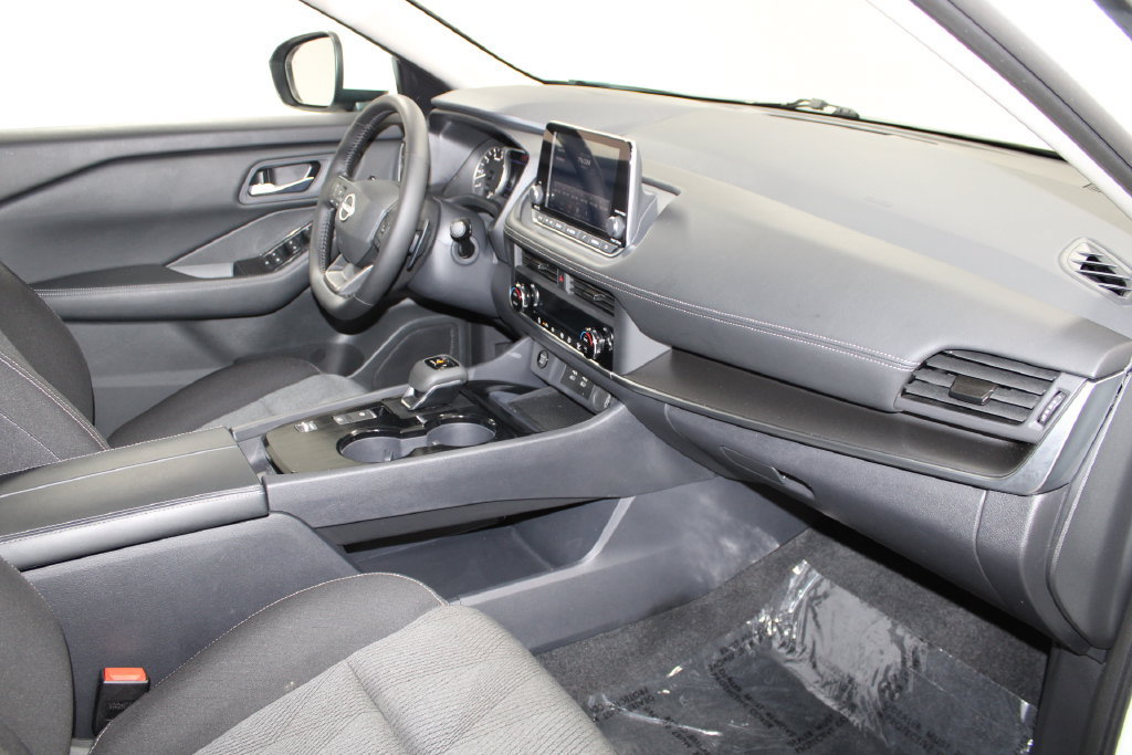 Used 2026 Nissan Rogue SV w/ Cold Weather Package FWD image 22