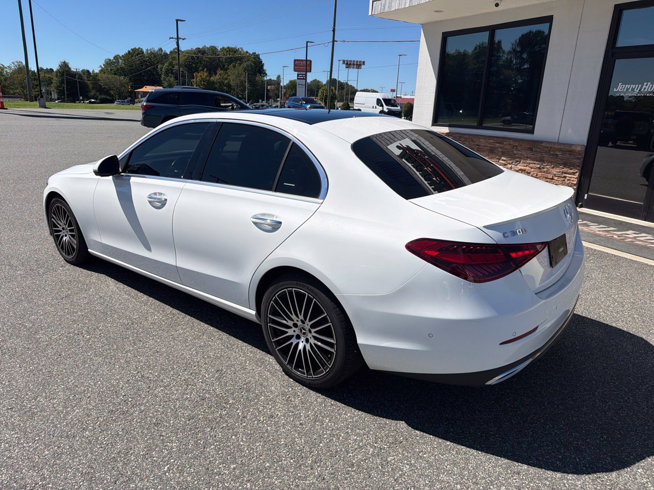 Used 2023 Mercedes-Benz C 300 4MATIC Sedan w/ Exclusive Trim Package image 6