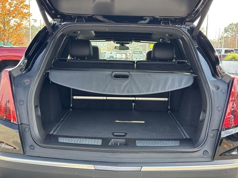Used 2025 Cadillac XT5 Premium Luxury image 32