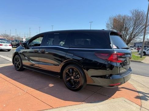 Used 2024 Honda Odyssey Sport image 4