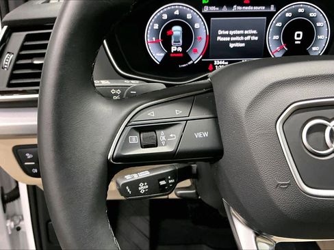 Used 2025 Audi Q5 2.0T Premium w/ Convenience Plus Package image 21