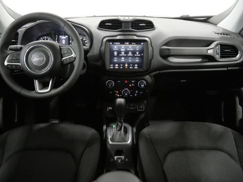 Used 2023 Jeep Renegade Latitude AWD/4WD image 9
