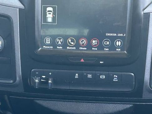 Used 2018 RAM 2500 Tradesman w/ Chrome Appearance Group AWD/4WD image 19