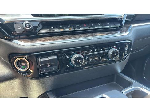 Used 2022 Chevrolet Silverado 1500 LT Trail Boss w/ LT Trail Boss Premium Package AWD/4WD image 23