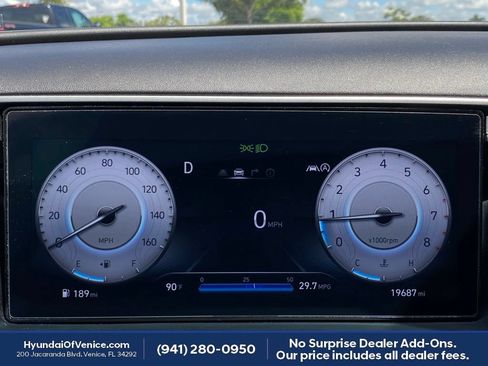 Certified 2024 Hyundai Tucson Limited FWD image 15