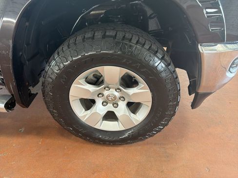 Used 2020 RAM 1500 Big Horn AWD/4WD image 10