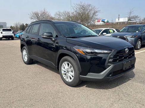 New 2026 Toyota Corolla Cross LE AWD/4WD image 9