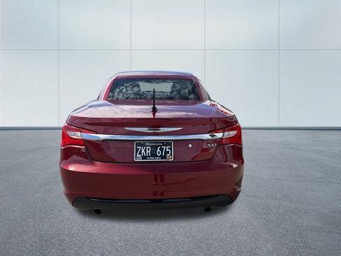 Used 2013 Chrysler 200 S FWD image 10