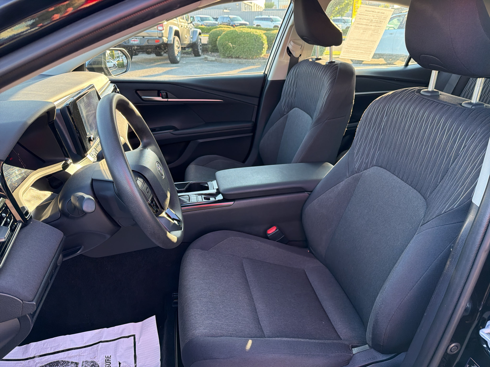 Used 2025 Toyota Camry LE FWD image 26
