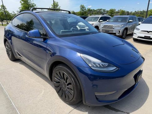 Used 2020 Tesla Model Y Long Range AWD/4WD image 3