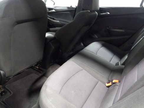 Used 2019 Chevrolet Cruze LT image 10