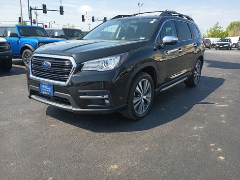 Used 2022 Subaru Ascent Touring image 3