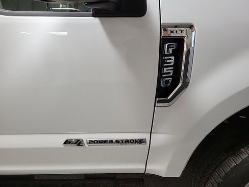 Used 2022 Ford F350 XLT w/ XLT Value Package image 3