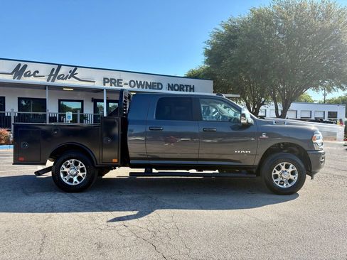 Used 2023 RAM 3500 Laramie AWD/4WD image 2