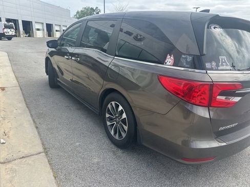Used 2022 Honda Odyssey EX-L image 2