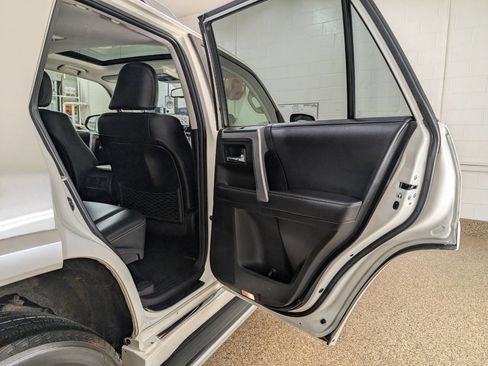 Used 2017 Toyota 4Runner Limited AWD/4WD image 16