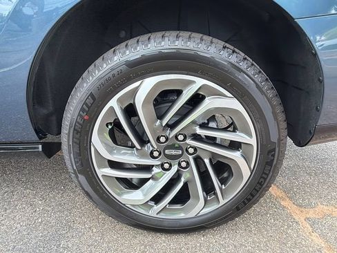 New 2027 Lincoln Navigator Reserve AWD/4WD image 22