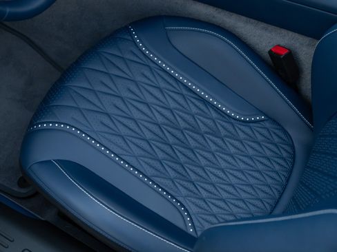 Used 2025 Aston Martin DB12 Convertible RWD image 37