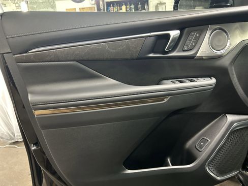 Certified 2025 Buick Enclave Avenir w/ Trailering Package, 5000 lbs. image 24