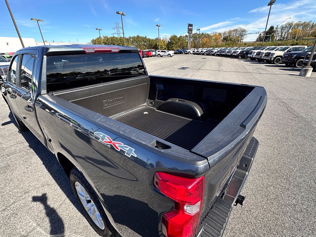 Certified 2021 Chevrolet Silverado 1500 Custom w/ LPO, Dark Essentials Package AWD/4WD image 38
