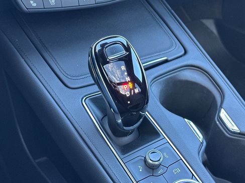 Used 2024 Cadillac XT4 Sport image 24