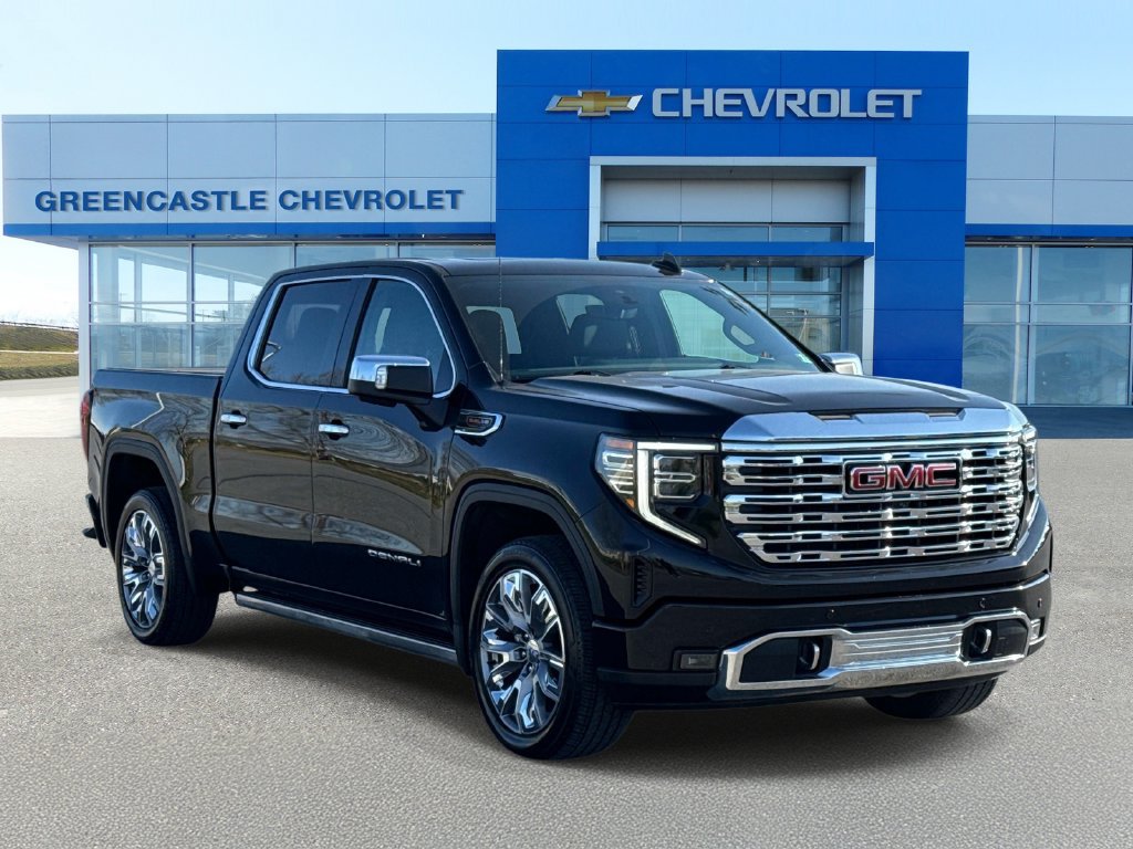 Used 2023 GMC Sierra 1500 Denali w/ Denali Reserve Package AWD/4WD image 1
