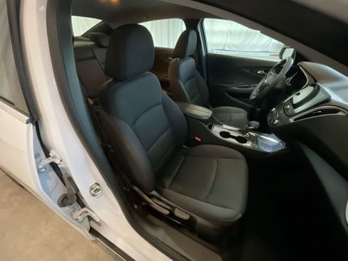 Used 2023 Chevrolet Malibu LT image 24