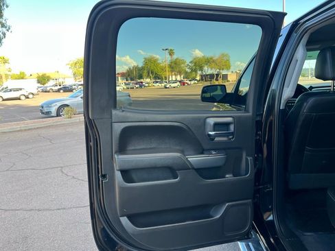 Used 2018 GMC Sierra 1500 SLT w/ SLT Premium Package image 23