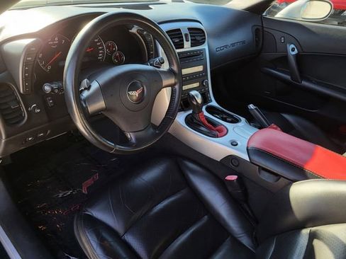 Used 2006 Chevrolet Corvette Convertible w/ Preferred Equipment Group image 12