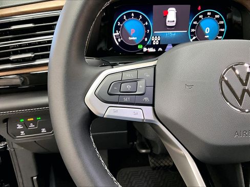 New 2026 Volkswagen Atlas SE AWD/4WD image 16