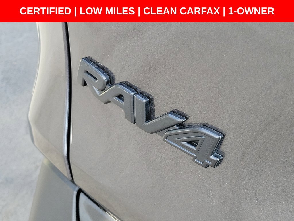 Used 2022 Toyota RAV4 LE AWD/4WD image 9