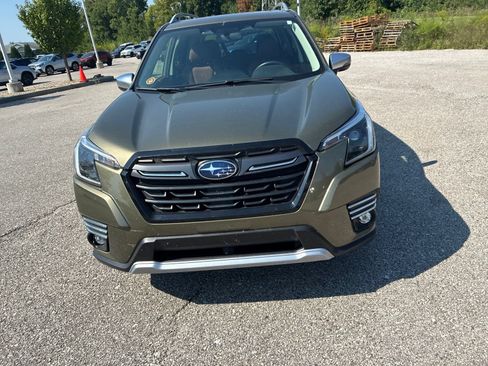 Certified 2023 Subaru Forester Touring AWD/4WD image 7