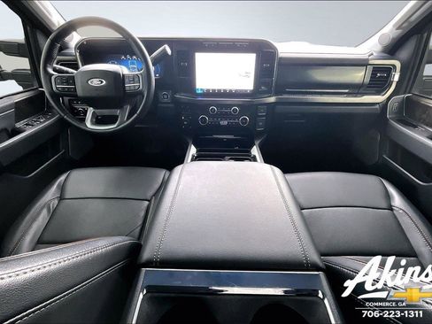 Used 2023 Ford F250 Lariat w/ Chrome Package image 7