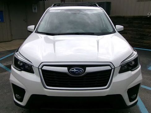 Used 2021 Subaru Forester Premium AWD/4WD image 2