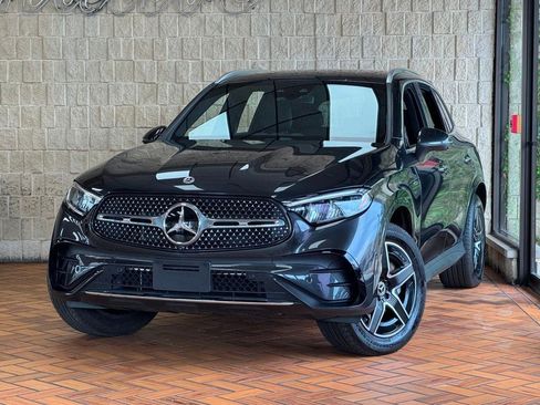 Used 2025 Mercedes-Benz GLC 350e 4MATIC w/ AMG Line image 2