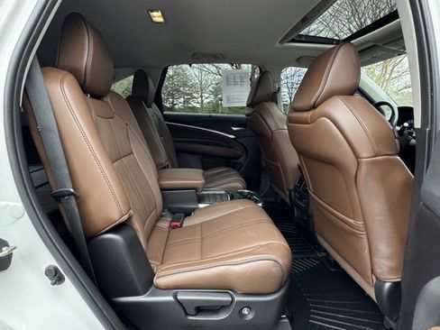 Used 2019 Acura MDX SH-AWD w/ Advance Package image 24