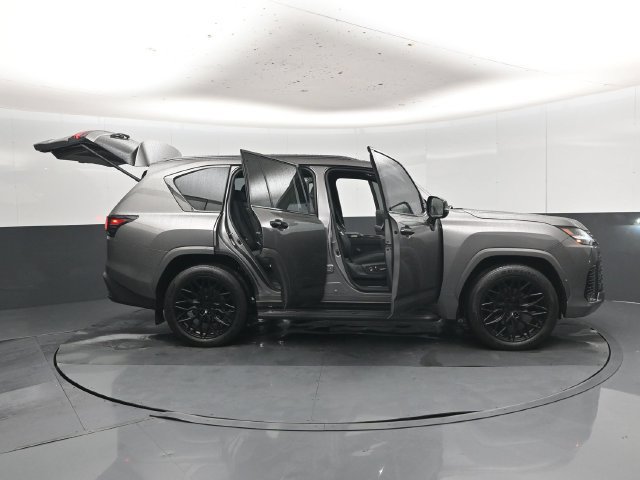 Used 2026 Lexus LX 600 4WD w/ Appearance Package image 60