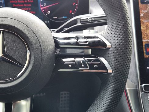 Used 2026 Mercedes-Benz GLC 300 4MATIC image 16