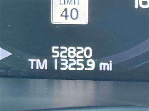 Used 2019 Volvo S60 T6 Momentum w/ Multimedia Package image 26