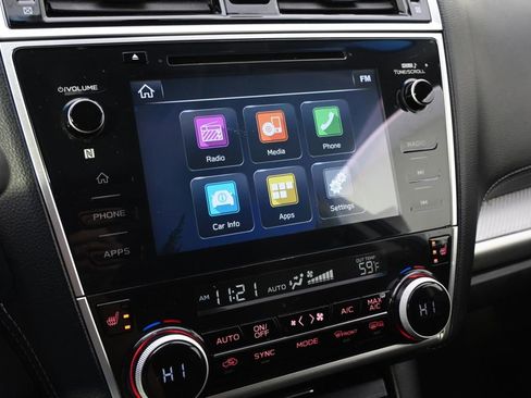 Used 2018 Subaru Outback 2.5i Premium image 24