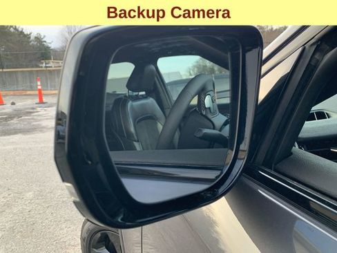 Used 2025 Jeep Grand Cherokee L Altitude AWD/4WD image 7