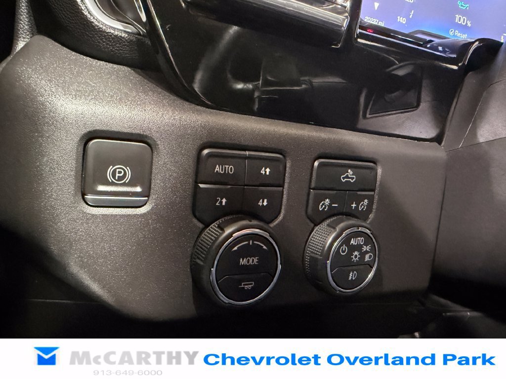 Used 2023 Chevrolet Silverado 1500 RST w/ Convenience Package II AWD/4WD image 17