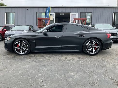 Used 2022 Audi e-tron GT Premium Plus AWD/4WD image 5