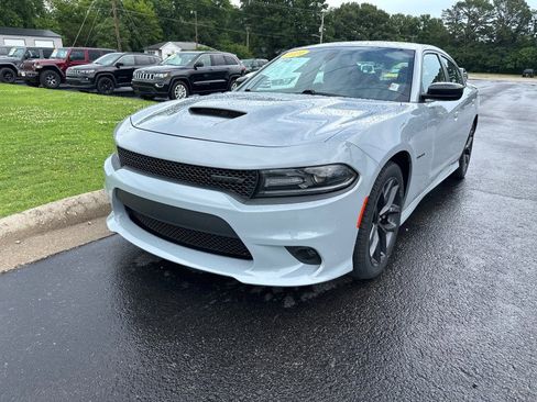 Used 2021 Dodge Charger R/T w/ Blacktop Package RWD image 2