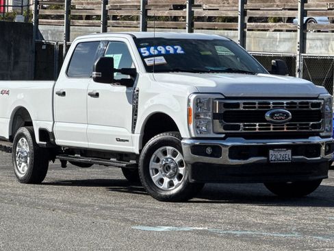 Certified 2023 Ford F350 XLT image 2