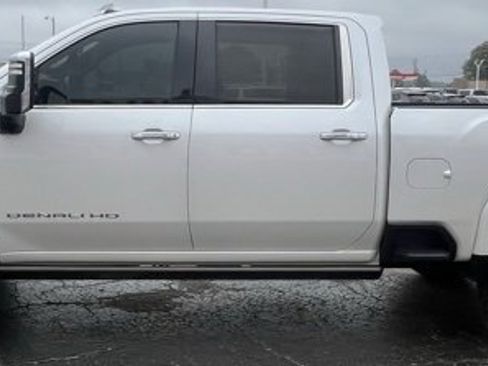 Used 2024 GMC Sierra 2500 Denali Ultimate w/ Max Trailering Package image 5