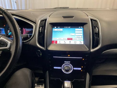 Used 2018 Ford Edge Titanium w/ Technology Package AWD/4WD image 29